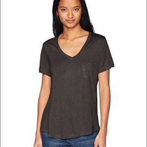 Tresics soft cotton v-neck t-shirt